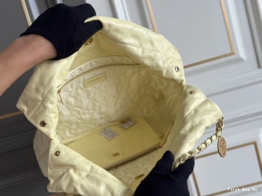 First Bag Ru HANDBAG 22 CHANEL 0726
